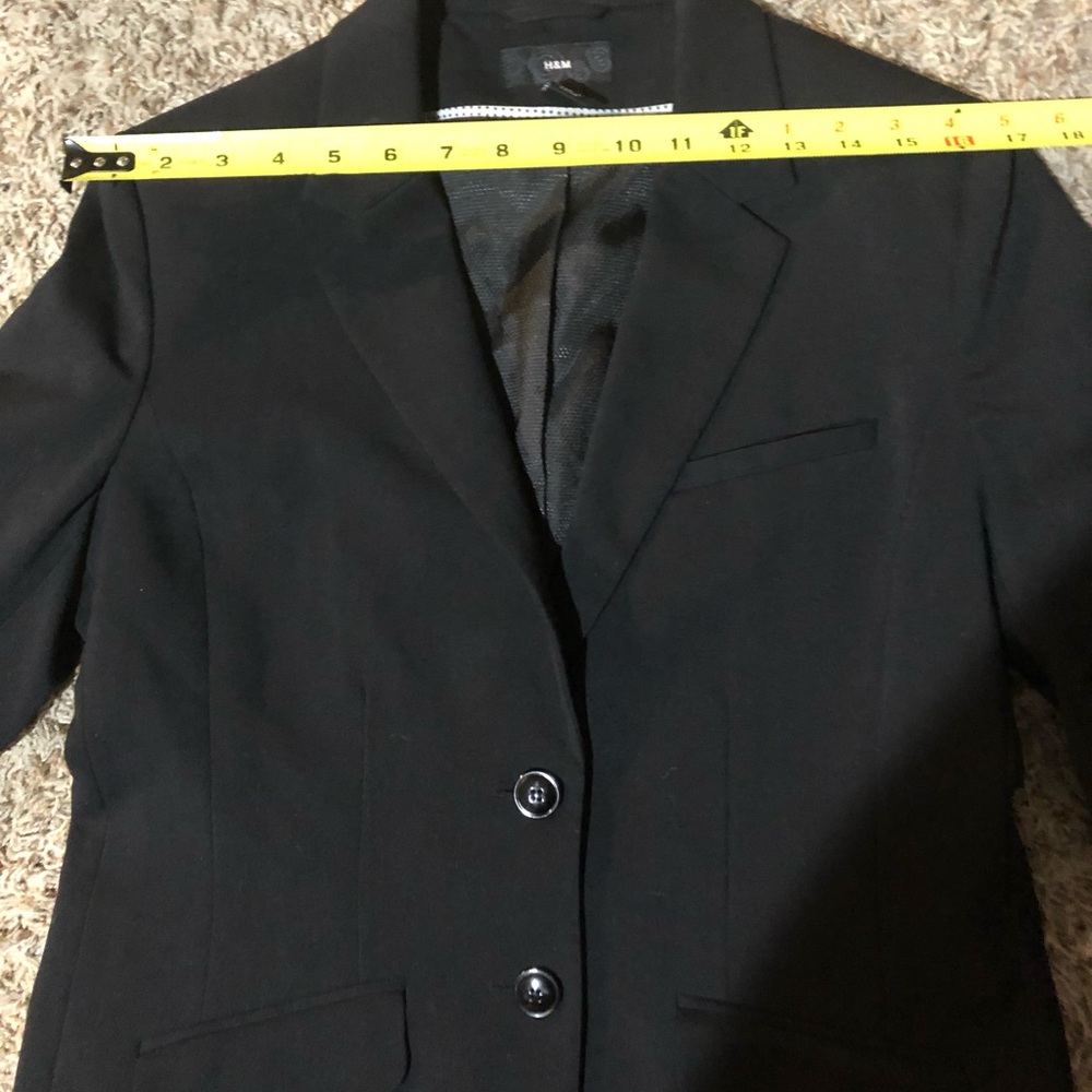 H&M black blazer - Picture 5 of 5